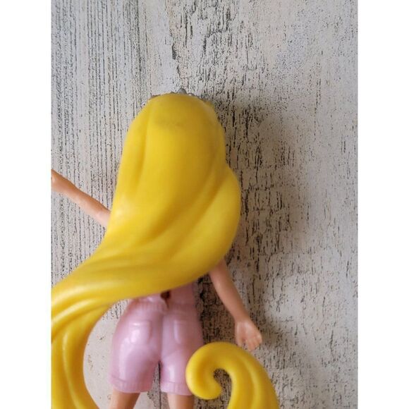 2009 Mattel Disney Rapunzel Tangled princess toy figure - Picture 5 of 5
